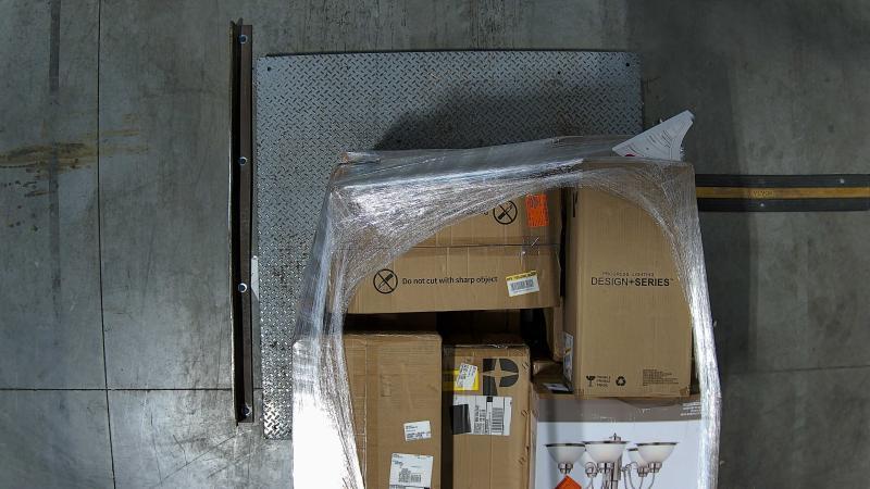 Lighting & Electrical - HALO, Progress Lighting, TOZING, BICIK, Innolink, Lamober, Golden Lighting - Est Retail $3,326