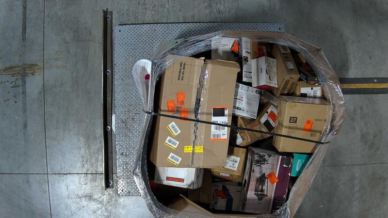 Lighting & Electrical - Hampton Bay, GE, FANIMATION, VEVOR, LNC, Cinkeda, Tatahance, EDISLIVE - Est Retail $5,142