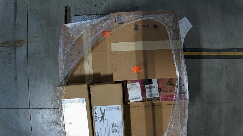 Lighting & Electrical - Golden Lighting, BLACK+DECKER, LNC, Progress Lighting, Oaks Aura, Jushua - Est Retail $6,208