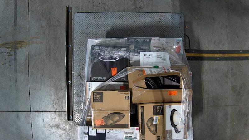 Lighting & Electrical - Artika, Hampton Bay, Starlink - Est Retail $3,281- 1plt