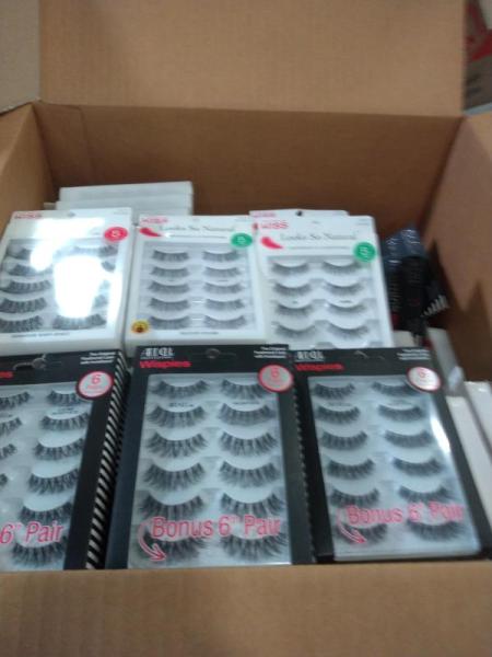 Health & Beauty - KISS - Lash Couture False Eyelashes, Lash Couture Naked Drama False Eyelashes - MSRP $1,108