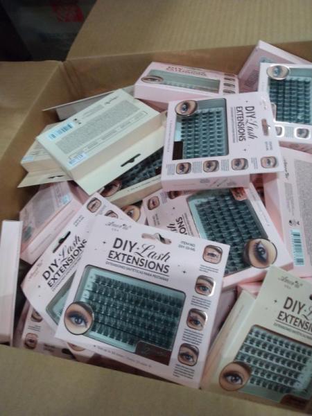Health & Beauty - DIY Lash Extentions - MSRP $1,630