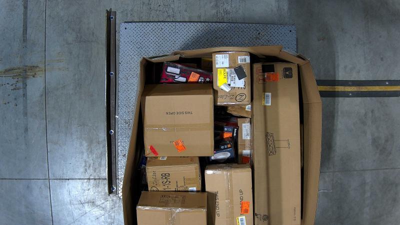 Lighting & Electrical - Leviton, IHOMEadore, eufy, LNC, Hunter, Hukoro, Uolfin, Golden Lighting - Est Retail $6,357