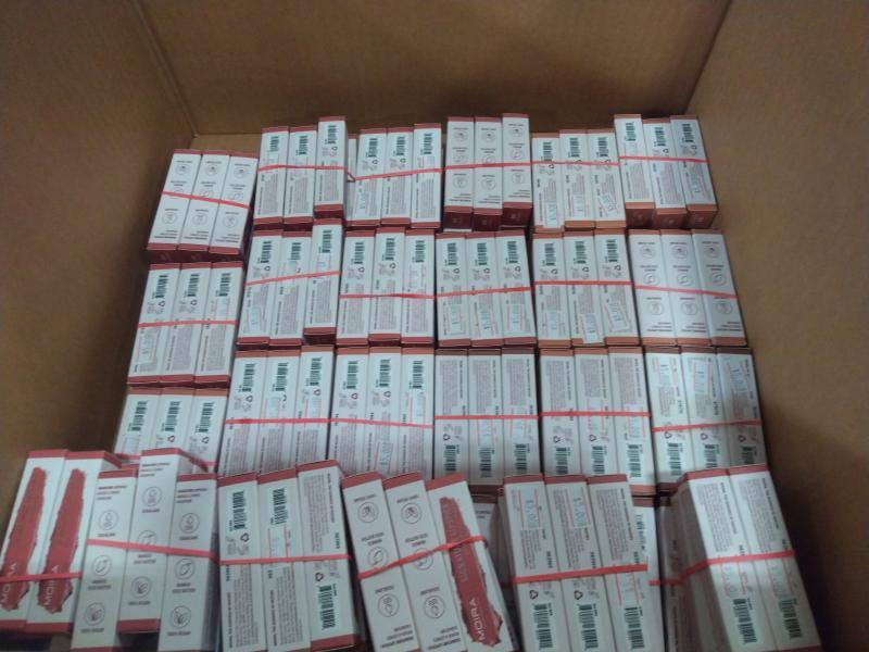 Health & Beauty - Signature Lipsticks - Sandy Brown, Peach Nude, Nude Chic - MSRP $1,721