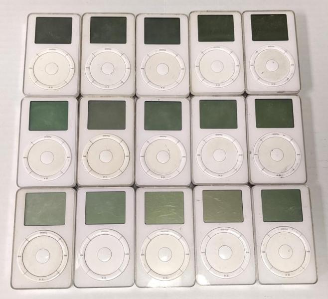 Apple iPod Classic 2nd Gen, Mixed GB, 20 Units, MSRP $8,000