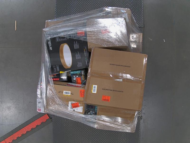 Lighting & Electrical - Kichler, FANIMATION, LNC, EDISLIVE, Bel Air Lighting, Uolfin, Juno - Est Retail $7,043- 2plts