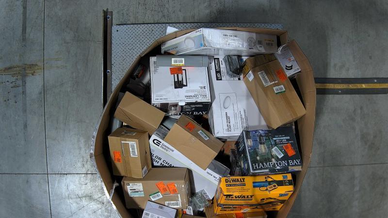 Lighting & Electrical - Commerical Electric, Halex, Hampton Bay - Est Retail $3,532- 1plt