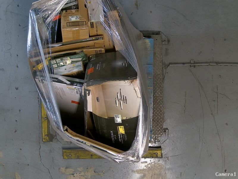 Lighting & Electrical - Commercial Electric Light Fixtures - Est Retail $1,634- 1plt