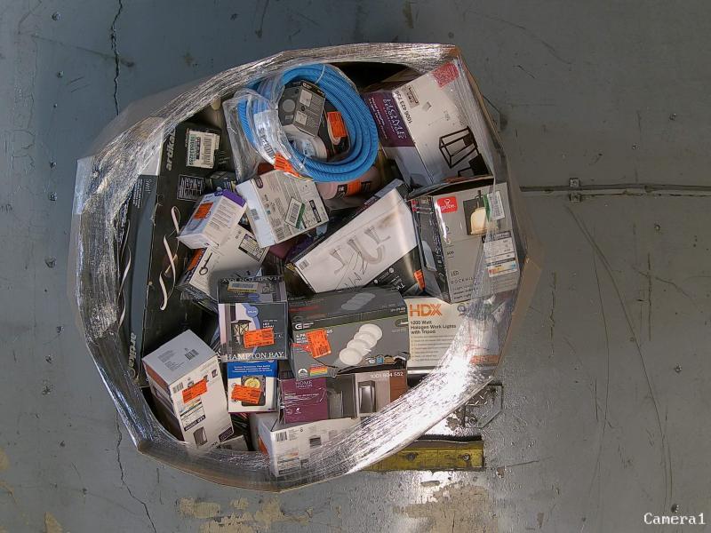 Lighting & Electrical - CE, Wyze, Lifx, Progress Lighting, Monteaux Lighting - Est Retail $5,287- 1plt