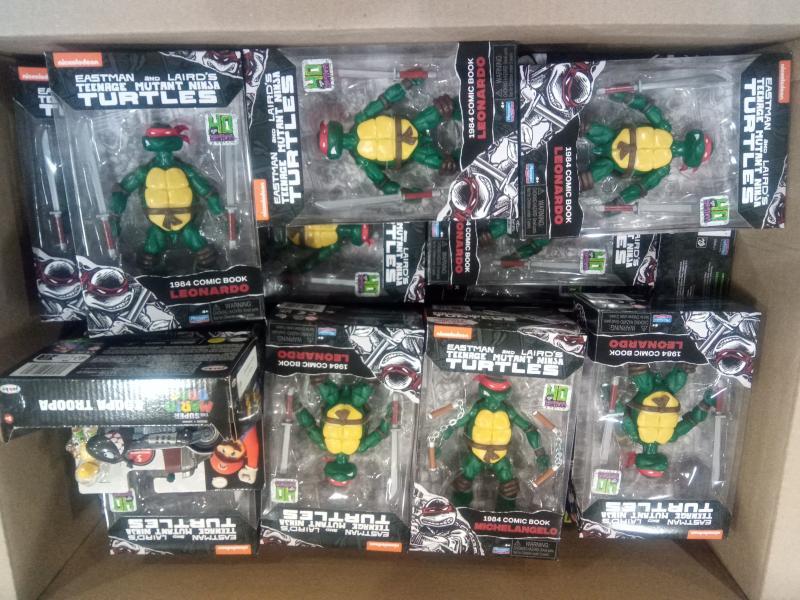General Merchandise - TMNT Leonardo Figures, Dearfoams Men's Slippers, Posh Paws Pet Toys - MSRP $13,033