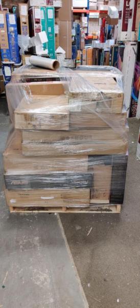 2 Pallet of Consumer Monitors Like Asus, HP, Asus ($9000 Retail Value)