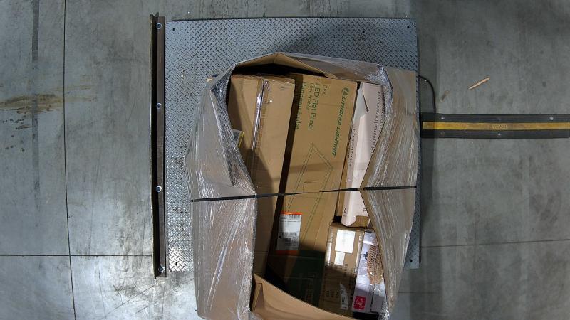 Lighting & Electrical - HUOKU, Hampton Bay, Brightech, HDC, Deyidn, ARISKEEN, Lithonia Lighting - Est Retail $2,140