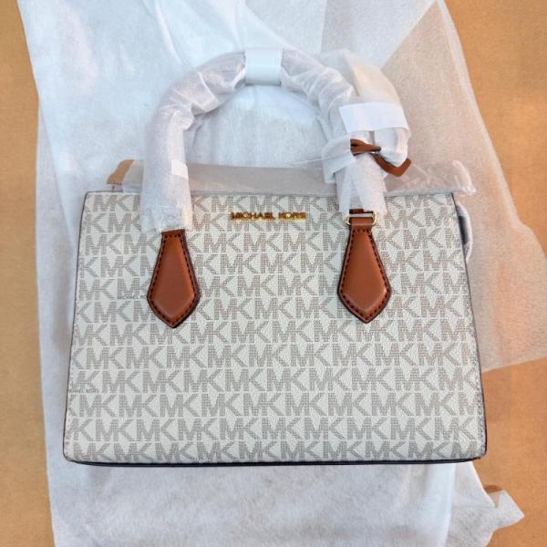 Bulk Lot of 20 Designer Handbags MSRP $5,786