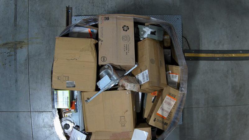 Lighting & Electrical - Byteany, Flint Garden, Breezary - Est Retail $3,080- 1plt