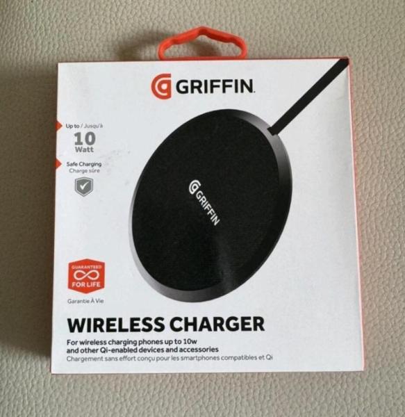 Griffin Wireless Chargers, Stands & Mousepads