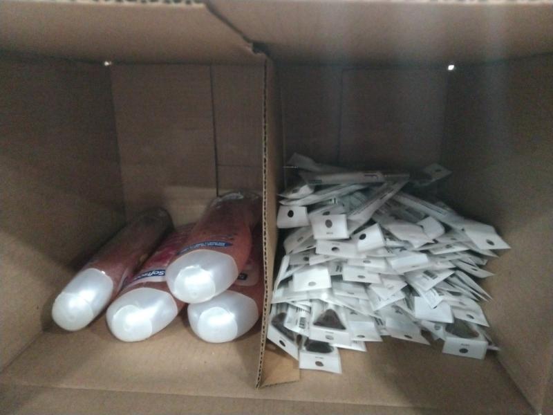 Health & Beauty - Softsoap Exfoliating Body Wash, Milani Fruit Fetish Lip Balm Mango Coconut - MSRP $1,362