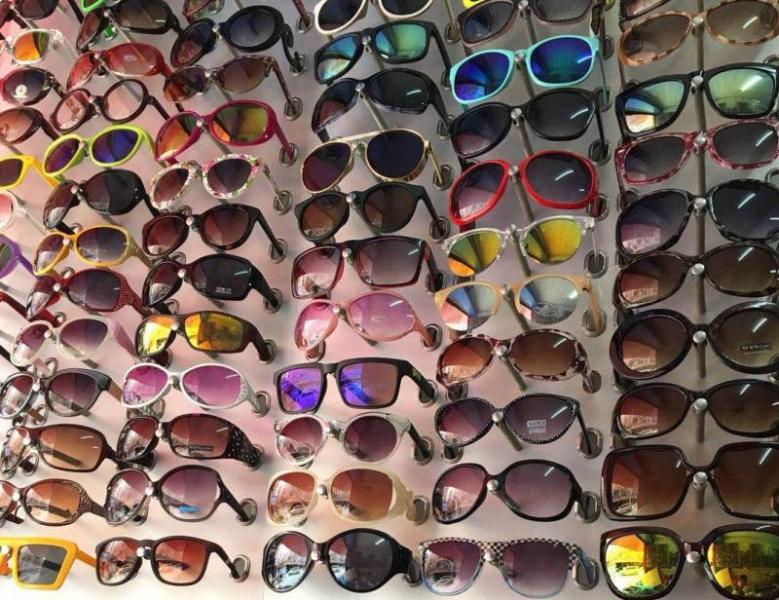 Men & Women PVC Fashion Sunglasses With Assorted Styles, 160 Units