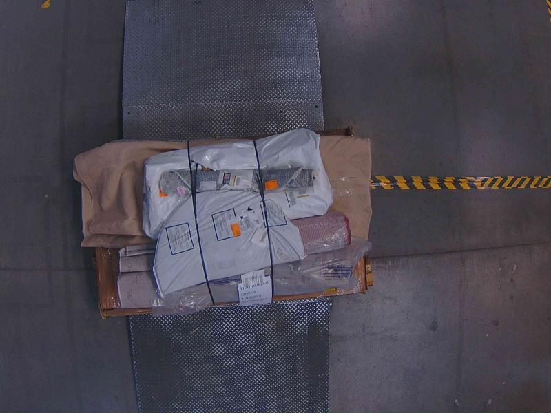 Flooring & Rugs - Closet Evolution, JONATHAN Y, SAFAVIEH, VEVOR, Garland Rug, Lifeproof, Cap A Tread -Est Retail $2,205