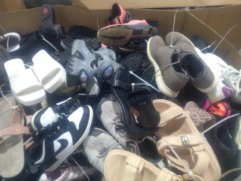 Luxury Department Store - Pallet of Shoes Returns