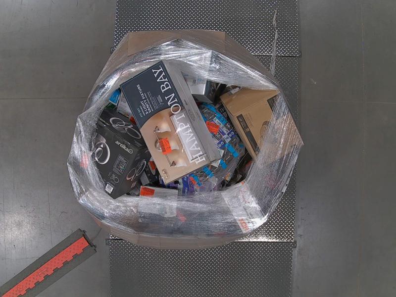 Lighting & Electrical - Dalia LED, Lutron Diva, Smart Ring, Commercial Electric - Est Retail $9,224- 1plt