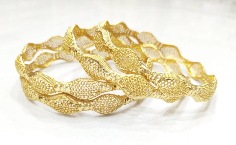 Royal Diamond Studded Micron Plated, Gold Finish Bangles/Bracelet