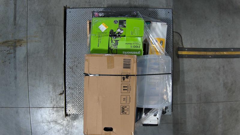 LG Electronics Medium Room Window Air Conditioner w/Heater, Haunted Living 12ft Immortal Nightwalker - MSRP $2,940