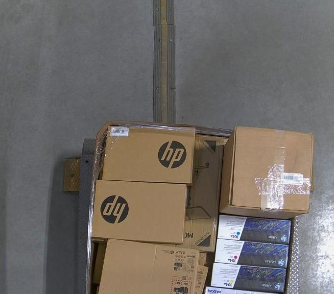 Electronics - HP 255 G10 Laptop, Brother Magenta Toner, InUSA Luggage - MSRP $8,930