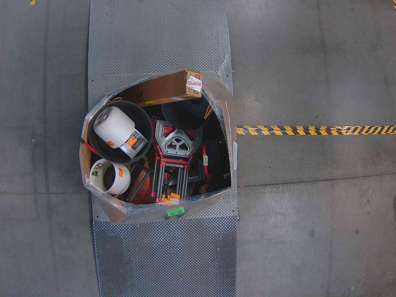 Seasonal - Milwaukee 300/500lbs Capacity Convertible Hand Truck, Vigoro, Jameson, Libman, Everbilt - Est Retail $1,055