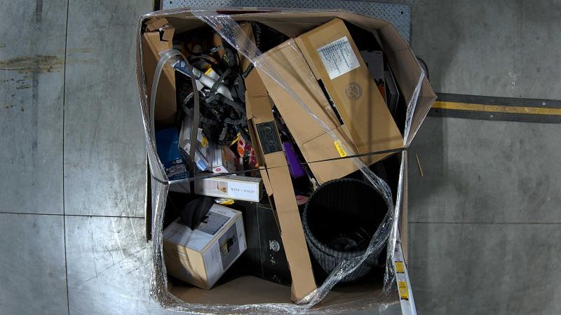 Graco Magnum ProX17 Electric Stationary Airless Paint Sprayer, CRAFTSMAN S205 2-cycle 20in Gas Chainsaw - MSRP $3,333