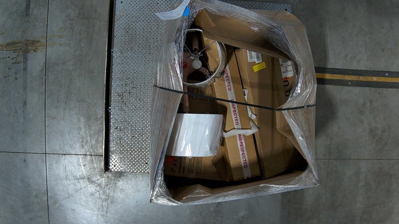 Lighting & Electrical - Leviton, Jonathan Y, Skyshalo, Metalux - Est Retail $2,236- 1plt