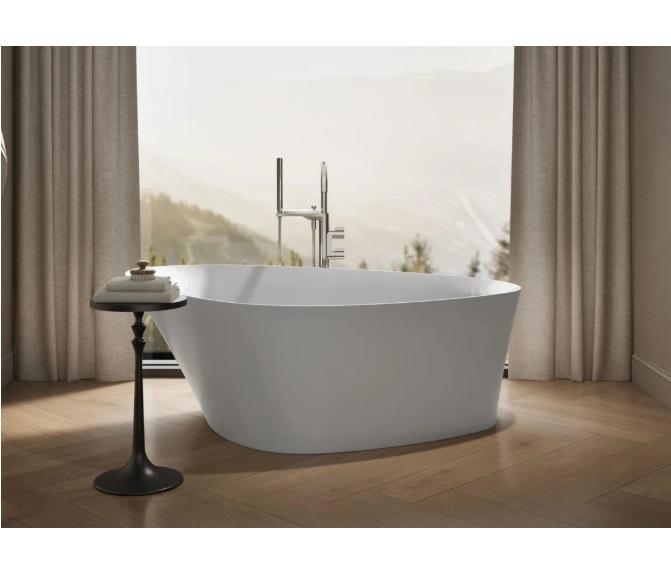 Truckload - Housewares - Veil 65.375"x36.75" Soaking Freestanding Bath, Kramer Zero Gravity Recline Sofa - MSRP $41,469