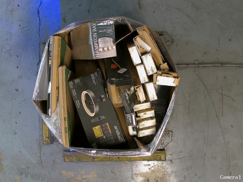 Lighting & Electrical - HDC, Artika, Lithonia Lighting, Commercial Electric - Est Retail $1,897- 1plt