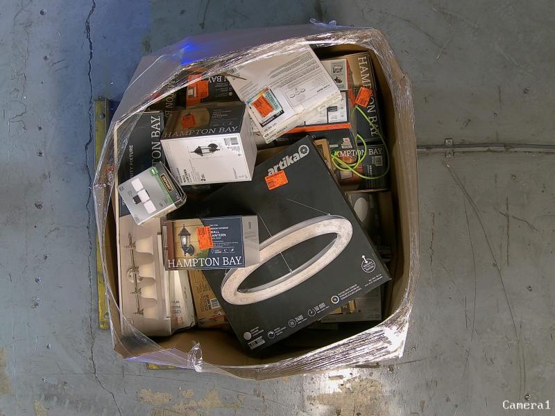 Lighting & Electrical - Firex, Feit, HDX, Wyze, Commerical Electric - Est Retail $3,524- 1plt