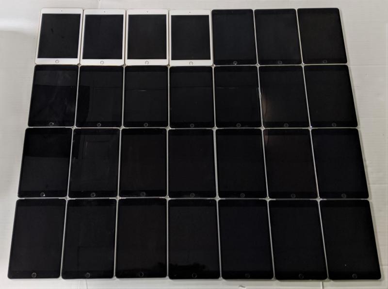 Apple iPad Mini 2, 7.9", 32GB, 22 Units, Refurb, MSRP $7,700