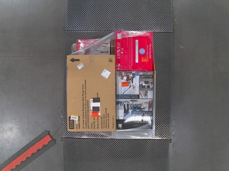 Appliances - Frigidaire 14,000BTU 115/120V Window Air Conditioner, KENMORE, Vissani - Est Retail $5,083- 2plts