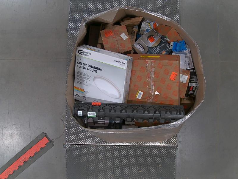 Lighting & Electrical - Dewalt, Carlon, Commercial Electric - Est Retail $5,724- 1plt