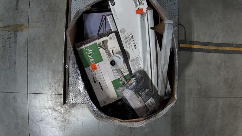 Lighting & Electrical - HDC, Lifx, Commercial Electric, Husky - Est Retail $3,124- 1plt