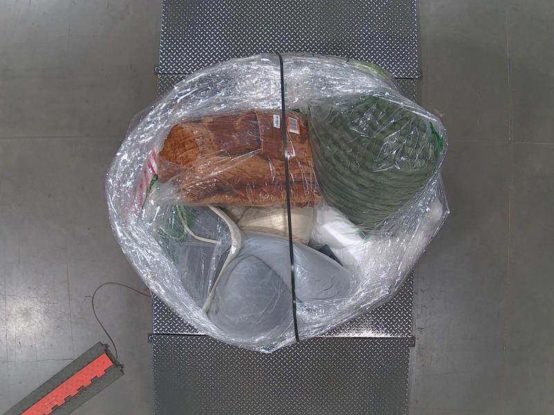 Home - COCOPLOCEUS Quilt Set, Bedsure Fluffy Comforter Set, Andency California King Comforter Set - MSRP $2,077