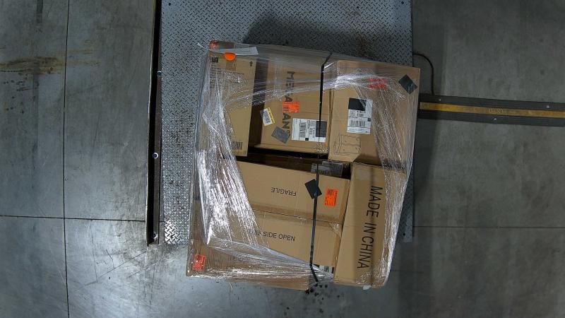 Lighting & Electrical - LNC, Hampton Bay, Golden - Est Retail $2,320 - 1 plt