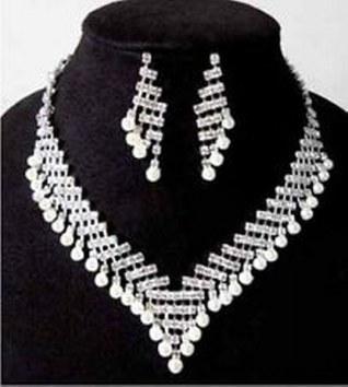 24 Wedding Bridal Czech Crystal Diamond Necklace Sets - 96 Units