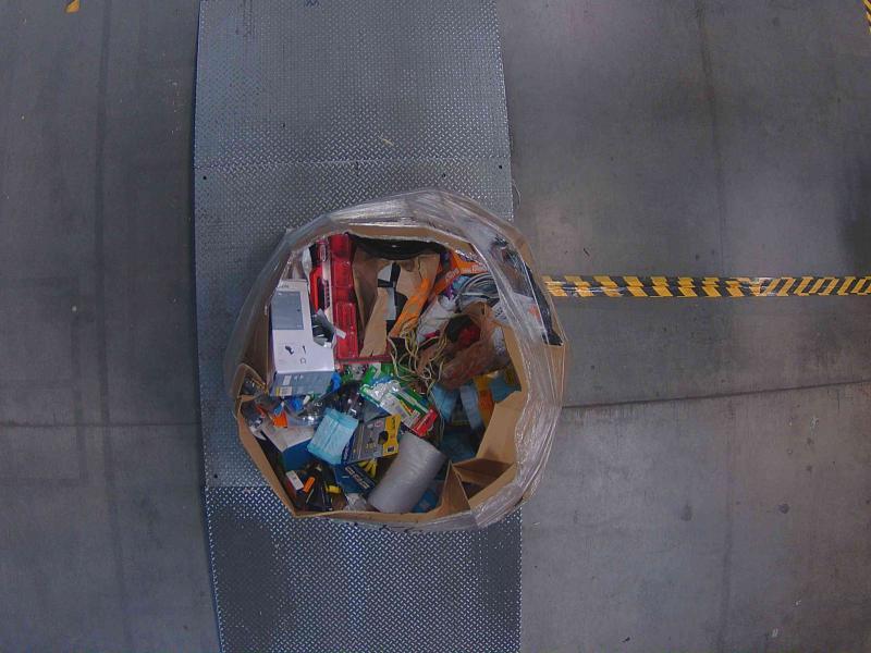 Pallet of Assorted Home Improvement - Est Retail $215