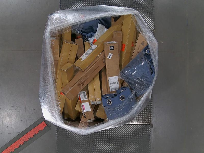 Window Decor - Perfect Lift Window Treatment Blinds, StyleWell, HDC, Rod Desyne, Chicology - Est Retail $19,220- 2plts