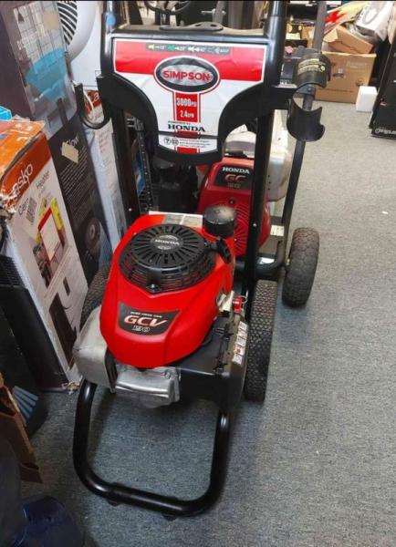 ASSORTED LOT OF 12 Pressure WASHER LIKE Honda,Green works