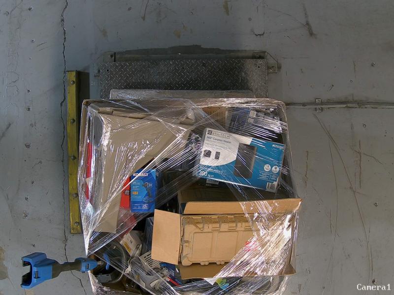 Harbor Breeze Summersville 52in Outdoor Ceiling Fan, Broan 1.5-Sone 110CFM White Bluetooth Bathroom Fan - MSRP $2,584