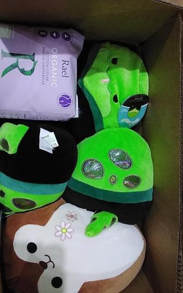 Toys & Games - Treasure Box Diving Game, Minecraft Mine Kit, Squishmallows Whale - MSRP $7,289