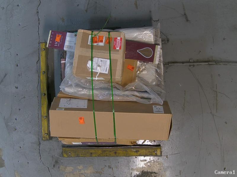 Flooring & Rugs - LOOMAKNOTI, Nance Carpet, RUGPADUSA, Beverly Rug, Lifeproof, HDC, Ivy Hill Tile - Est Retail $1,000