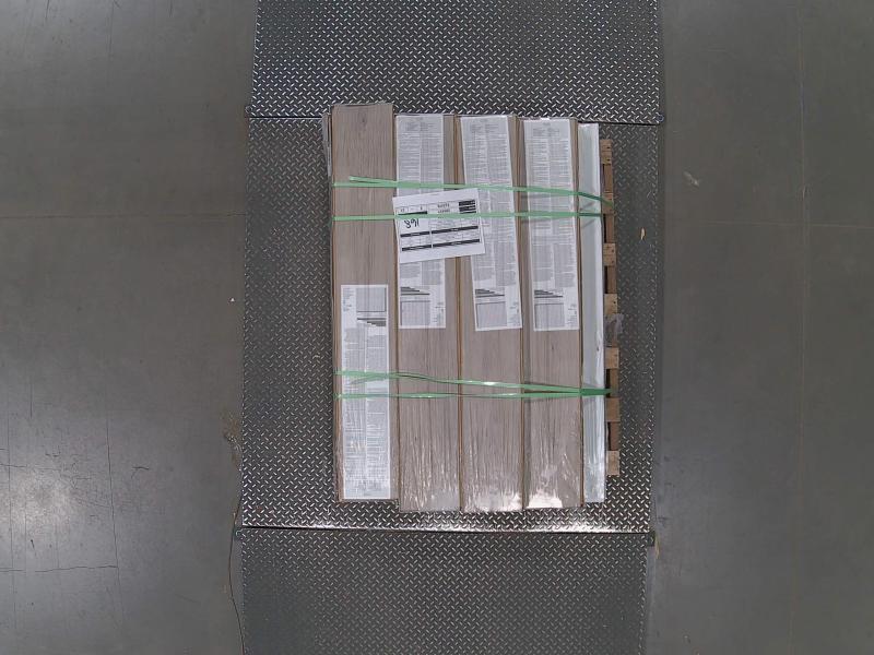 Flooring & Rugs - HDC & TrafficMaster - Est Retail $1,339- 2plts