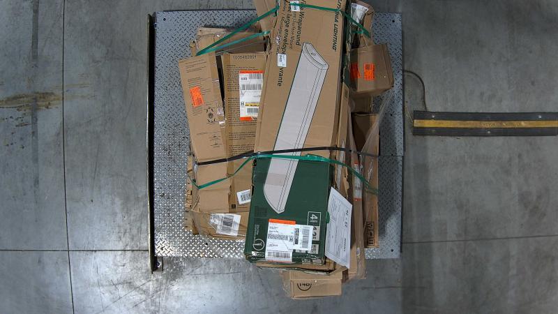 Lighting & Electrical - LWYTJO Nazavier 60in 36-Light Dimmable Wagon Wheel Chandelier, Rennnsan, LNC -Est Retail $2,774