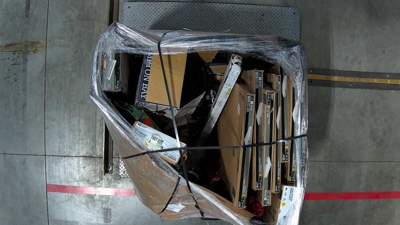 Lighting & Electrical - Husky, Commerical Electric, HDX - Est Retail $1,867- 1plt