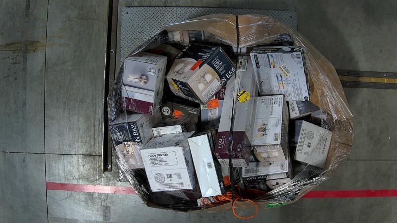 Lighting & Electrical - HDC, Halo, Govee, Wyze, Commercial Electric - Est Retail $3,940- 1plt